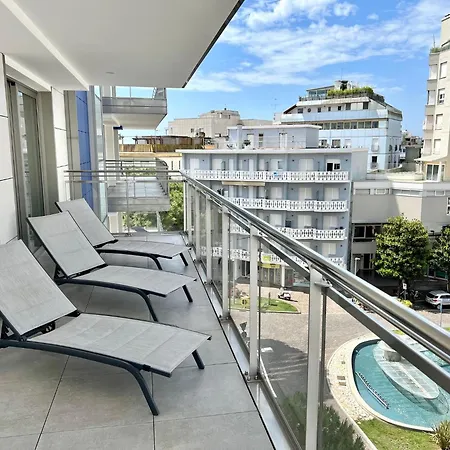Lejlighed Bright Flat In Prime Location *